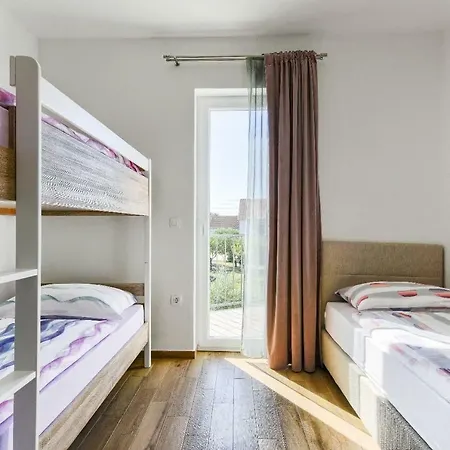 Oliva Villa *